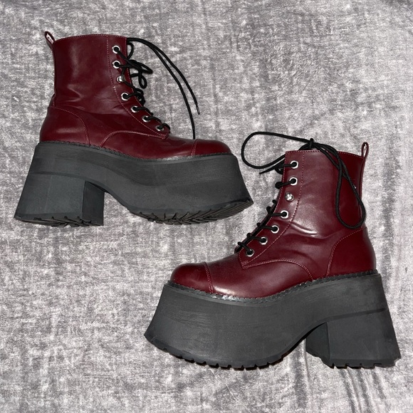 Current Mood Shoes - Current Mood Stacked With Sass booties
